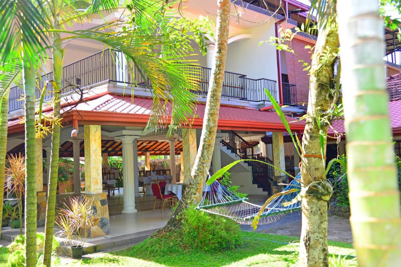 Little Villa Hotel Wadduwa Exteriér fotografie