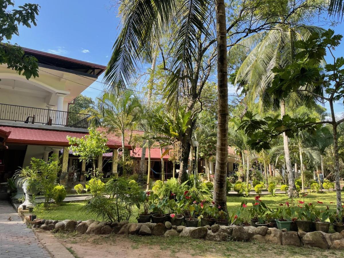 Little Villa Hotel Wadduwa Exteriér fotografie